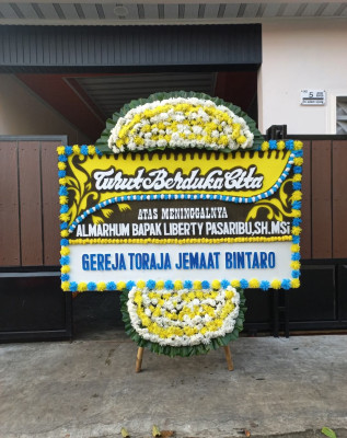 Papan Bunga Duka di Sialangsakti